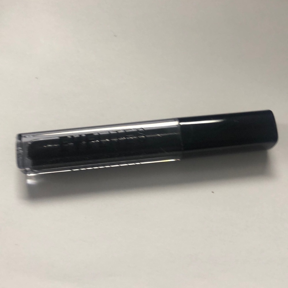 Eyelites metallic eyeshadow in Granite